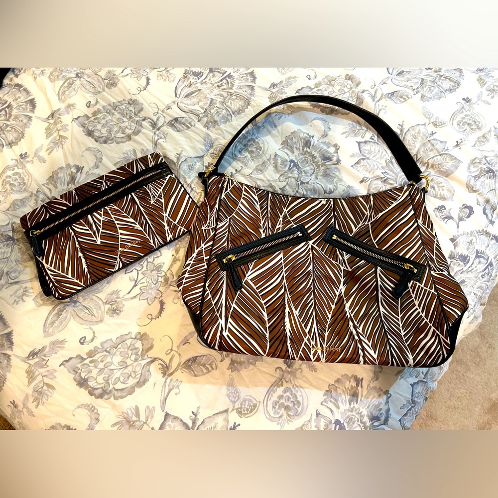 Vera Bradley Vivian Hobo Bag & wristlet in Banana Leaves